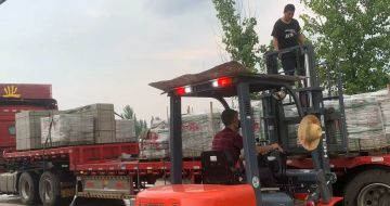 内江 黄金麻冰裂纹，地铺石装车