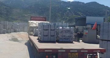 内江 芝麻白仿形路沿石，直形路沿石