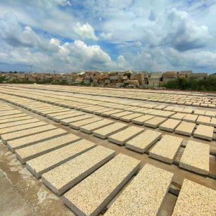 内江 黄金麻荔枝面花岗岩石材地铺石防护中