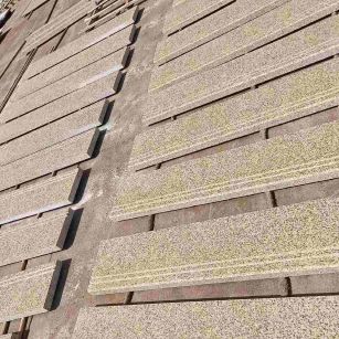 内江 黄金麻花岗岩光面楼梯踏步