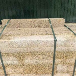 内江 黄金麻花岗岩石材机切面栏杆料半成品