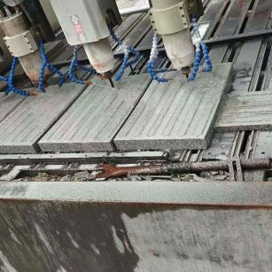 内江 芝麻白花岗岩荔枝面盲道雕刻