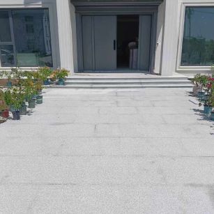 内江 芝麻白花岗岩地铺石地面铺装