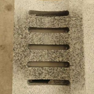 内江 芝麻白拉丝面花岗岩U型开槽排水槽