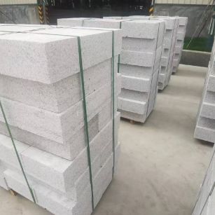 内江 白麻花岗岩路沿石，立缘石，平缘石，路牙石，道牙石，马路牙子等