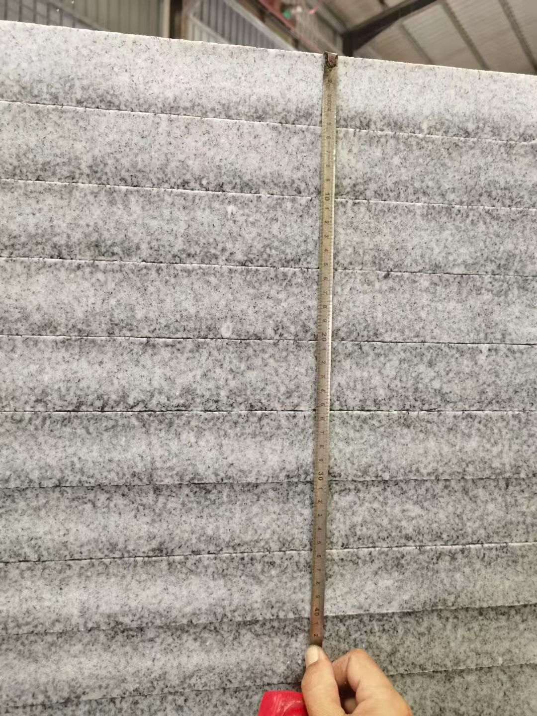 内江 芝麻白火烧成品厚薄均匀，B料价格接近A料质量