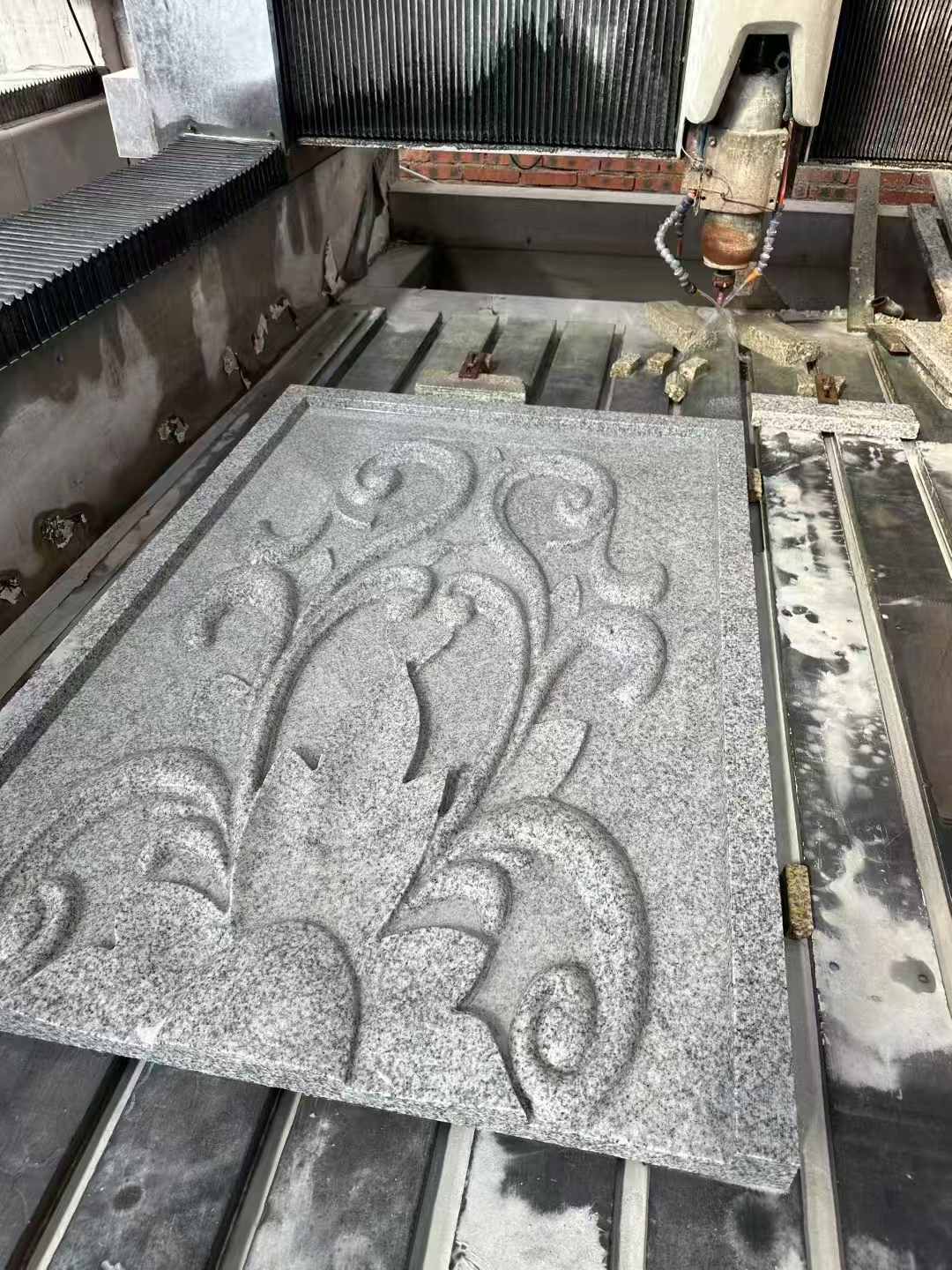 内江 白麻别墅干挂雕花板