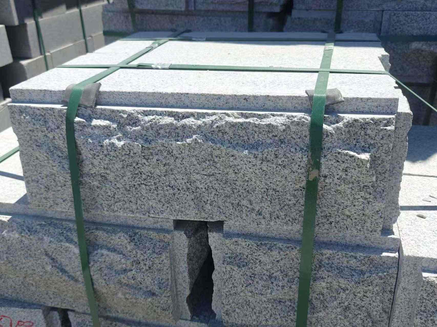 内江 芝麻白花岗岩自然面成品