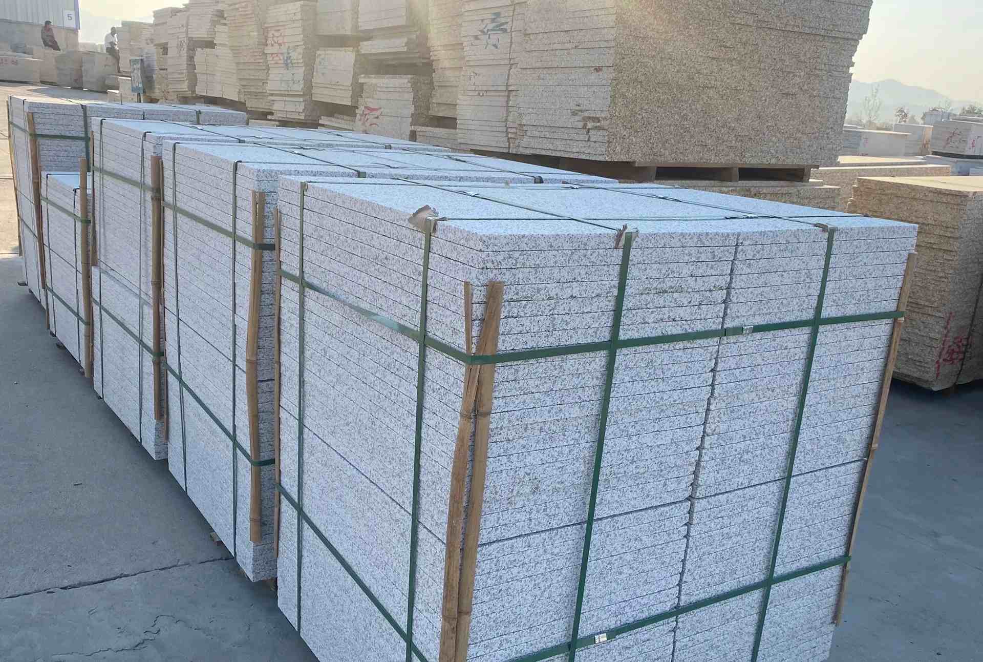 内江 白麻花岗岩荔枝面地铺石