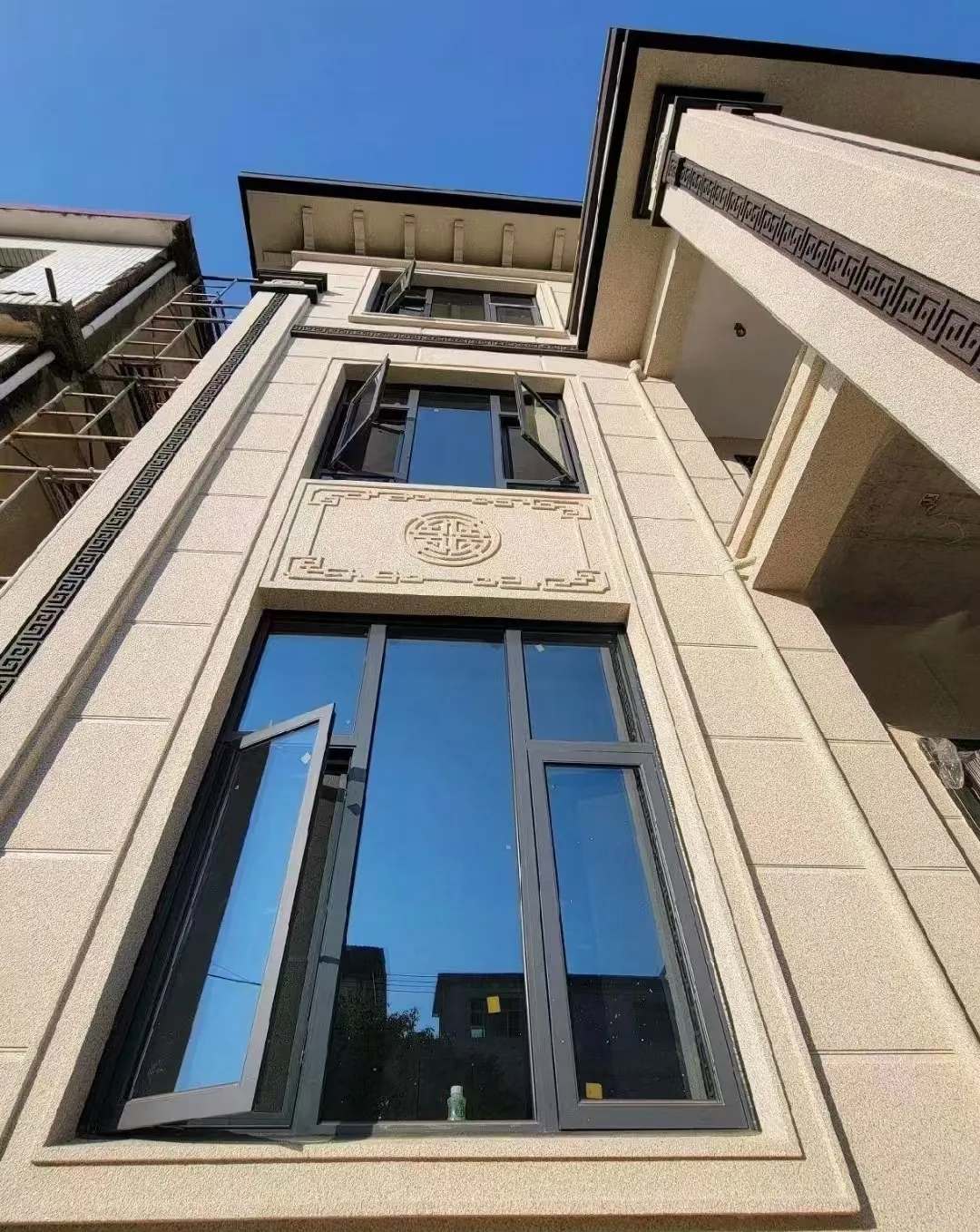 内江 黄金麻荔枝面别墅外墙干挂效果展示