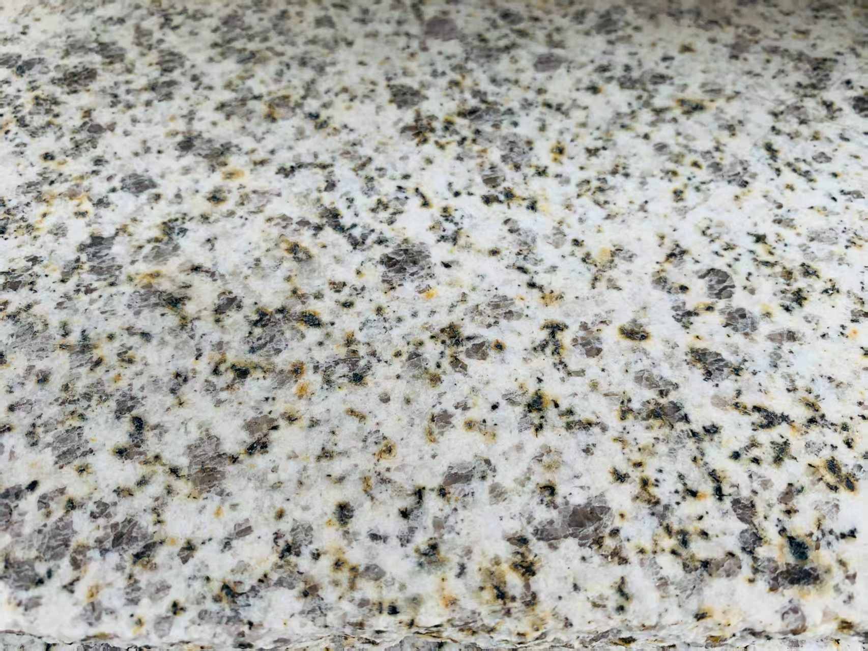 内江 黄金麻花岗岩石材浅黄光面