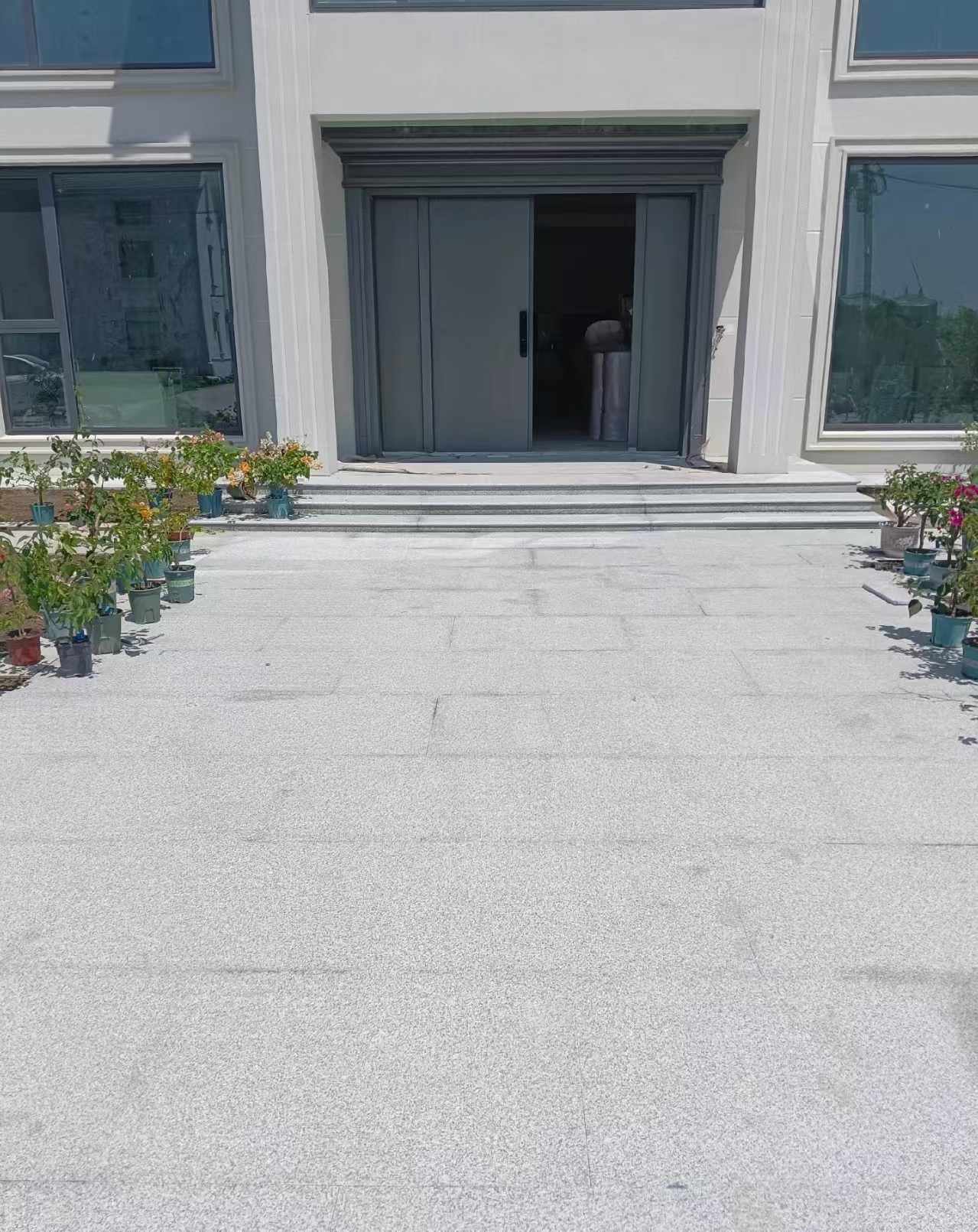 内江 芝麻白花岗岩地铺石地面铺装