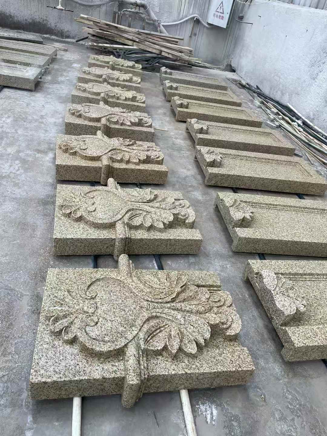 内江 黄金麻花岗岩别墅外墙雕刻板