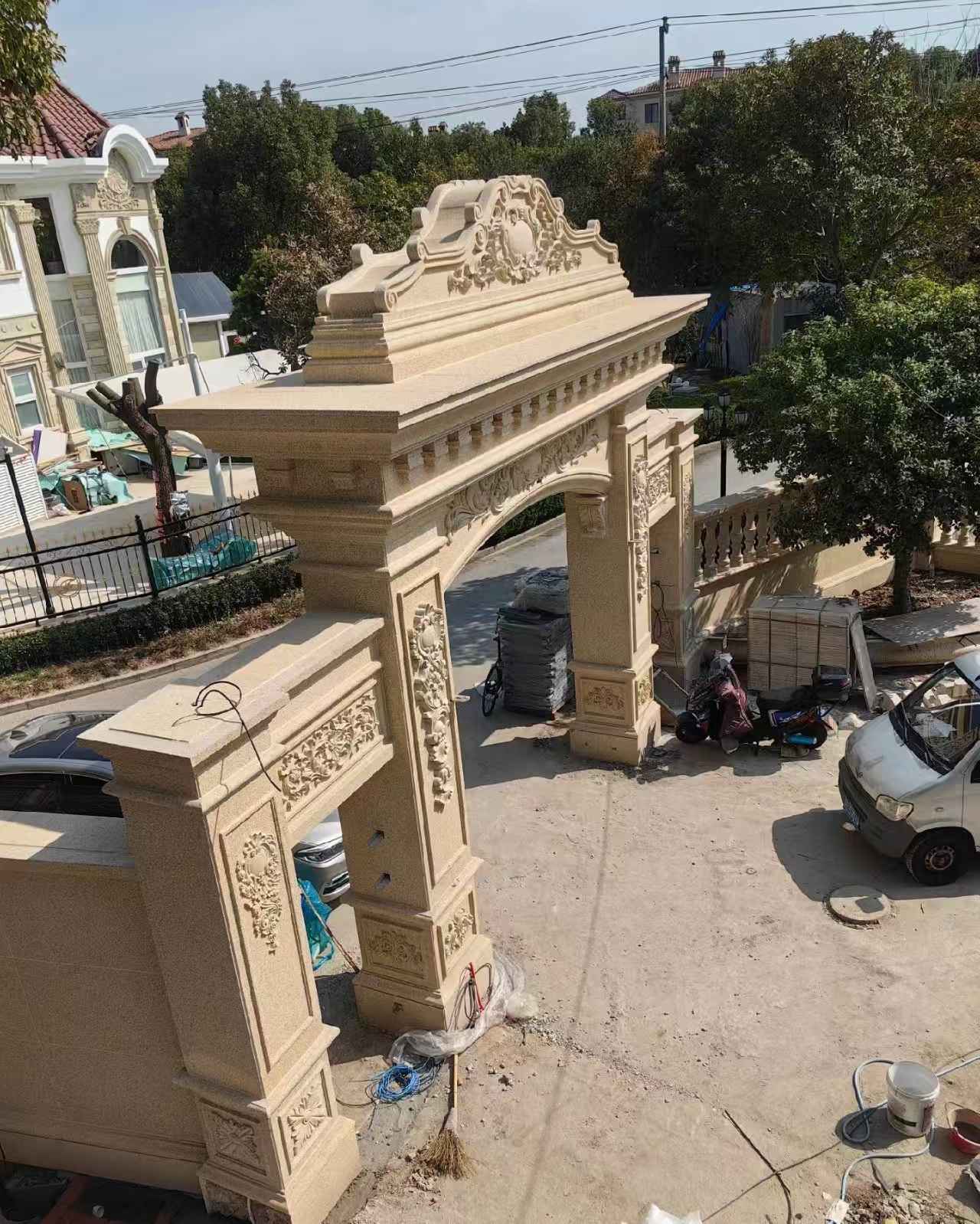 内江 黄金麻荔枝面花岗岩别墅门楼